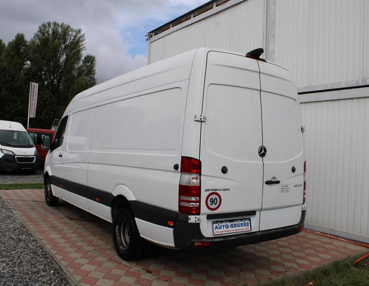 Mercedes-Benz Sprinter 5