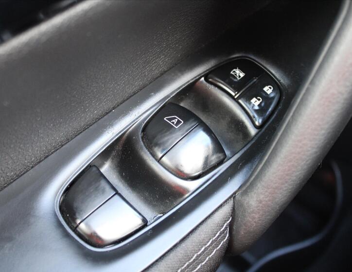 Nissan Qashqai 22