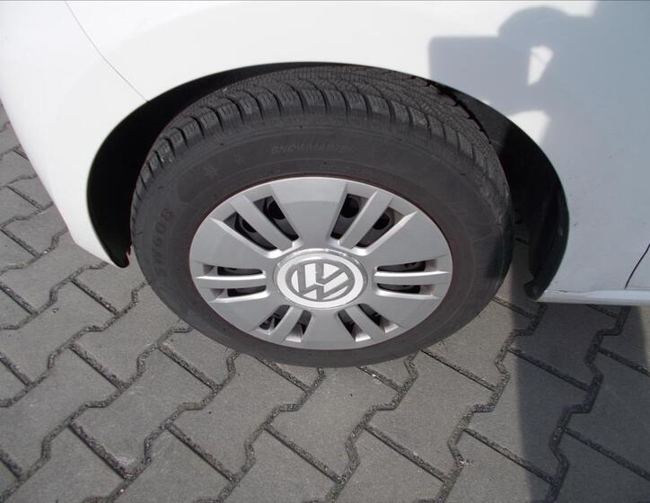 Volkswagen up! 5