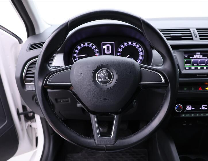 Škoda Fabia 19
