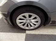 Tesla Model S 36