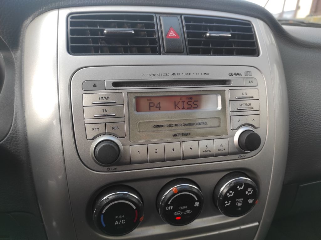 Suzuki Liana