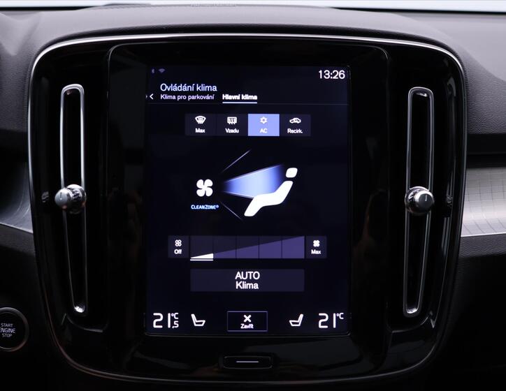 Volvo XC40 24