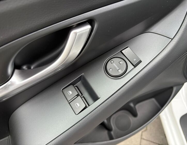 Hyundai i30 14