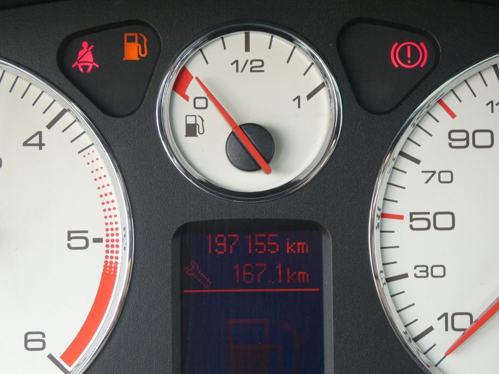 Peugeot 407