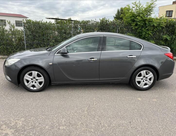 Opel Insignia 4