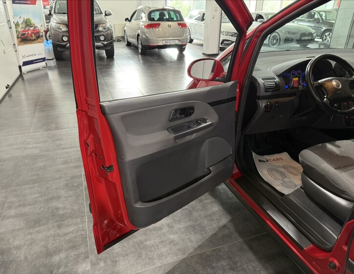 Volkswagen Sharan 6