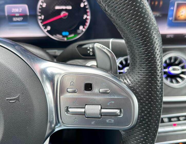Mercedes-Benz Třídy E 31