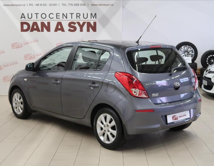 Hyundai i20 6