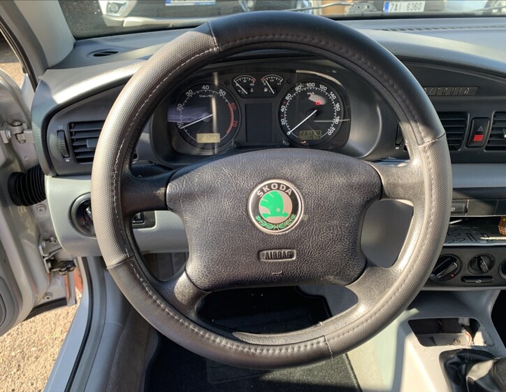 Škoda Octavia 10