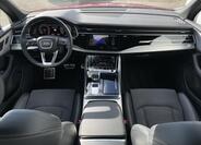 Audi Q7 6