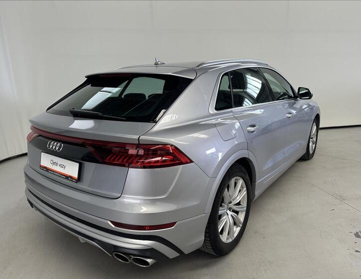 Audi SQ8 2