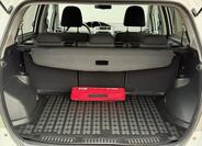 Toyota Verso 19