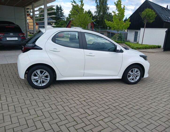 Toyota Yaris 7