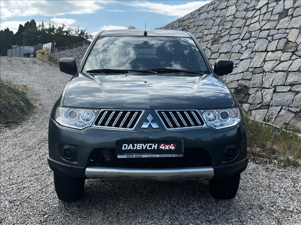 Mitsubishi L200