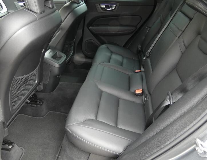 Volvo XC60 18