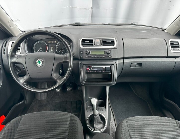 Škoda Fabia 16