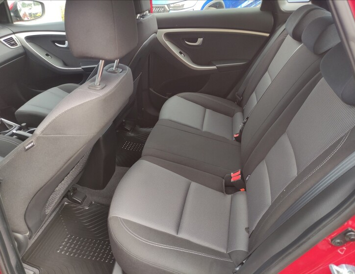 Hyundai i30 8
