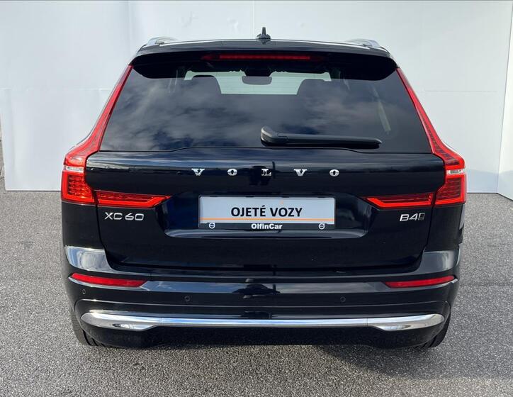 Volvo XC60 8