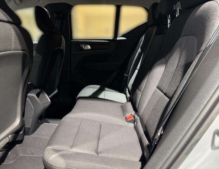 Volvo XC40 11