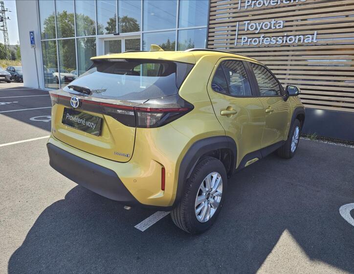 Toyota Yaris Cross 2