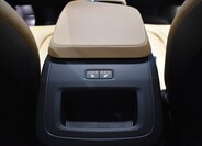 Volvo XC90 16