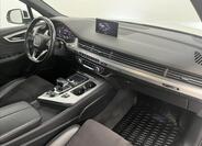 Audi Q7 23