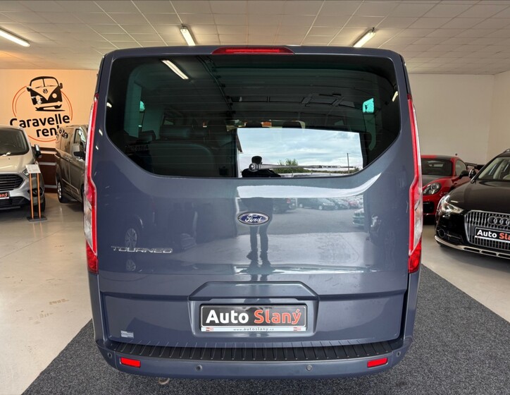 Ford Tourneo Custom 8