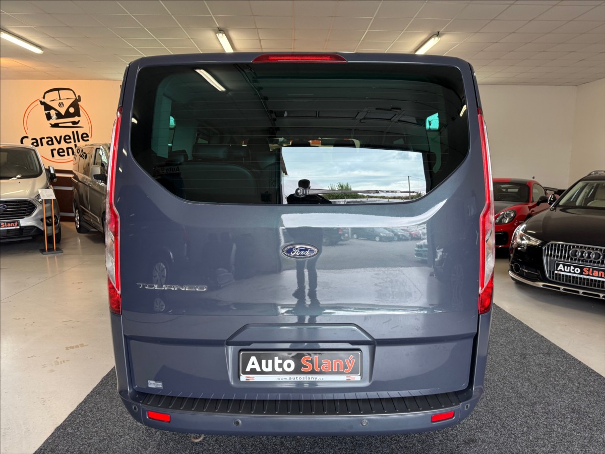 Ford Tourneo Custom