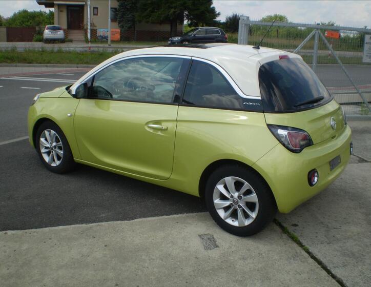 Opel Adam 4