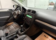 Volkswagen Golf 15