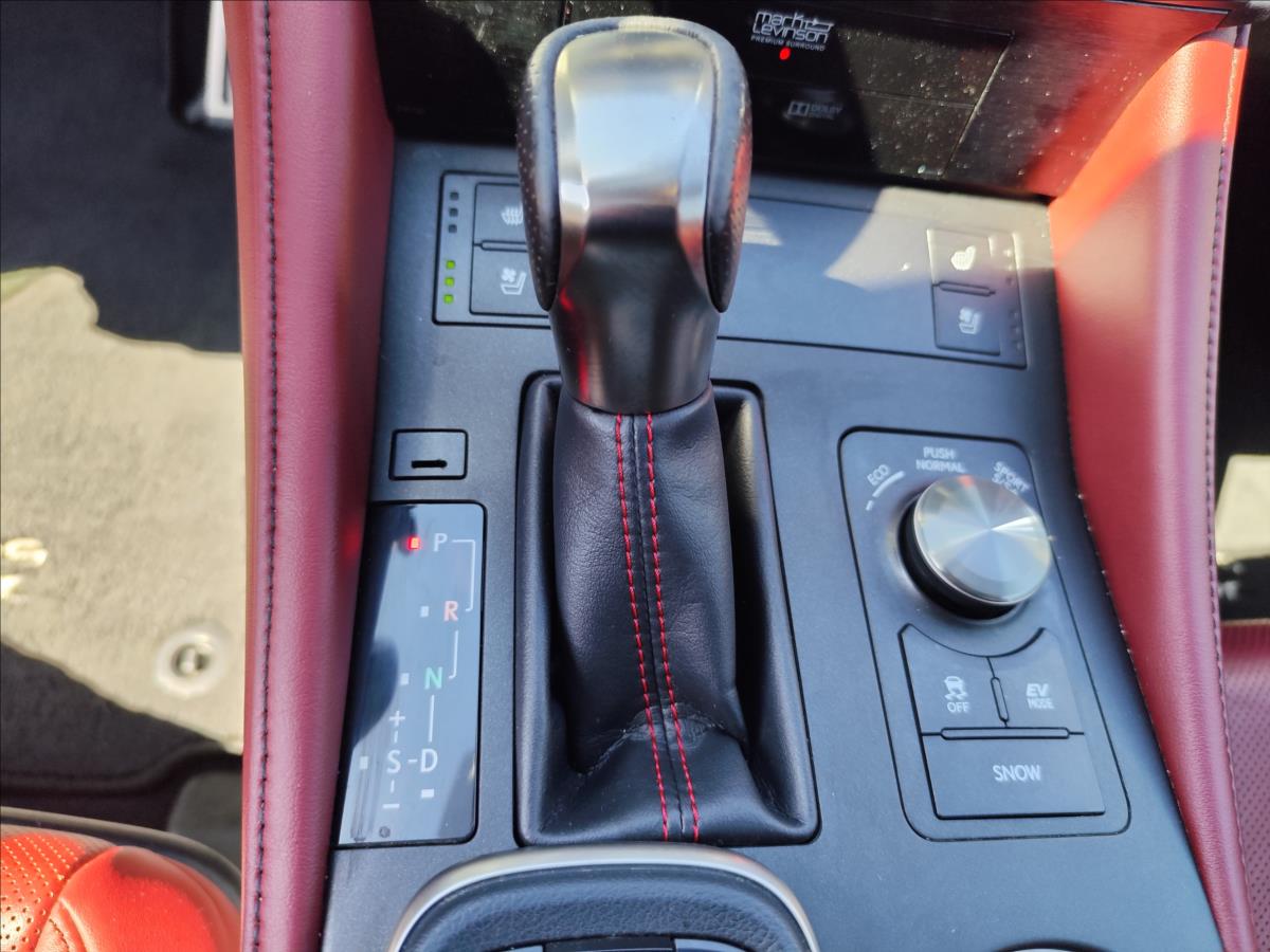 Lexus RC 300h