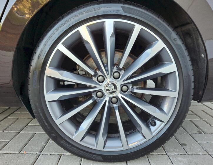 Škoda Superb 35