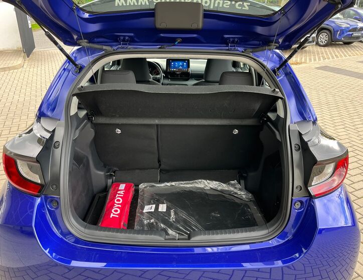 Toyota Yaris 27