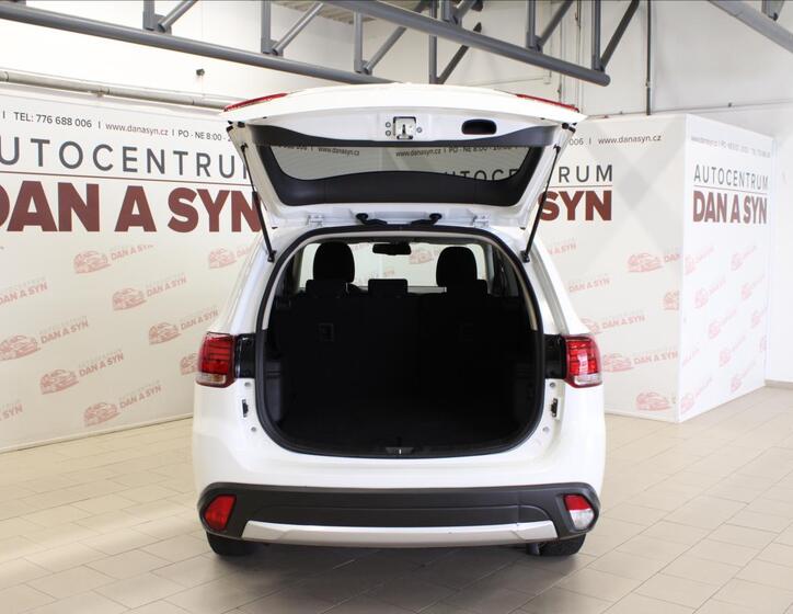 Mitsubishi Outlander 7