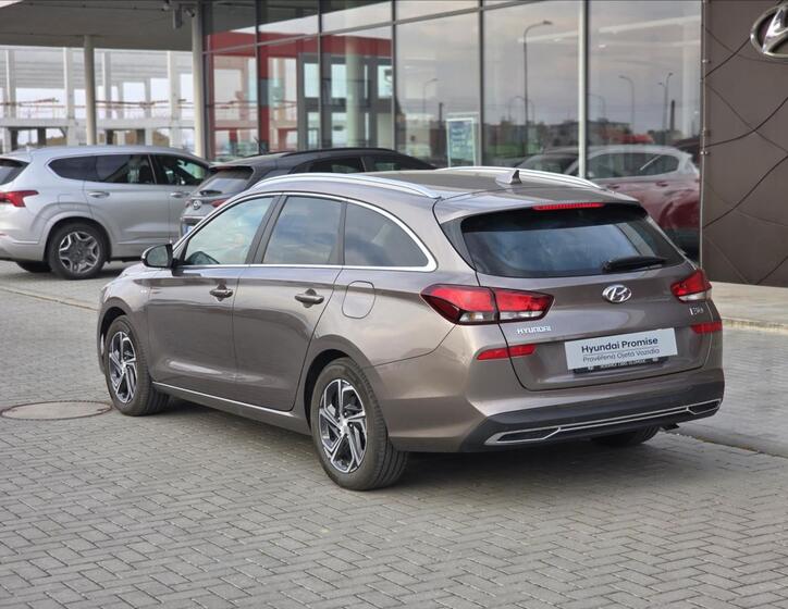 Hyundai i30 4