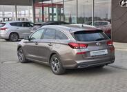 Hyundai i30 4