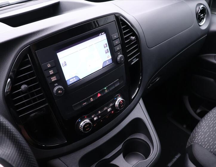 Mercedes-Benz Vito 28