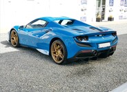 Ferrari F8 6
