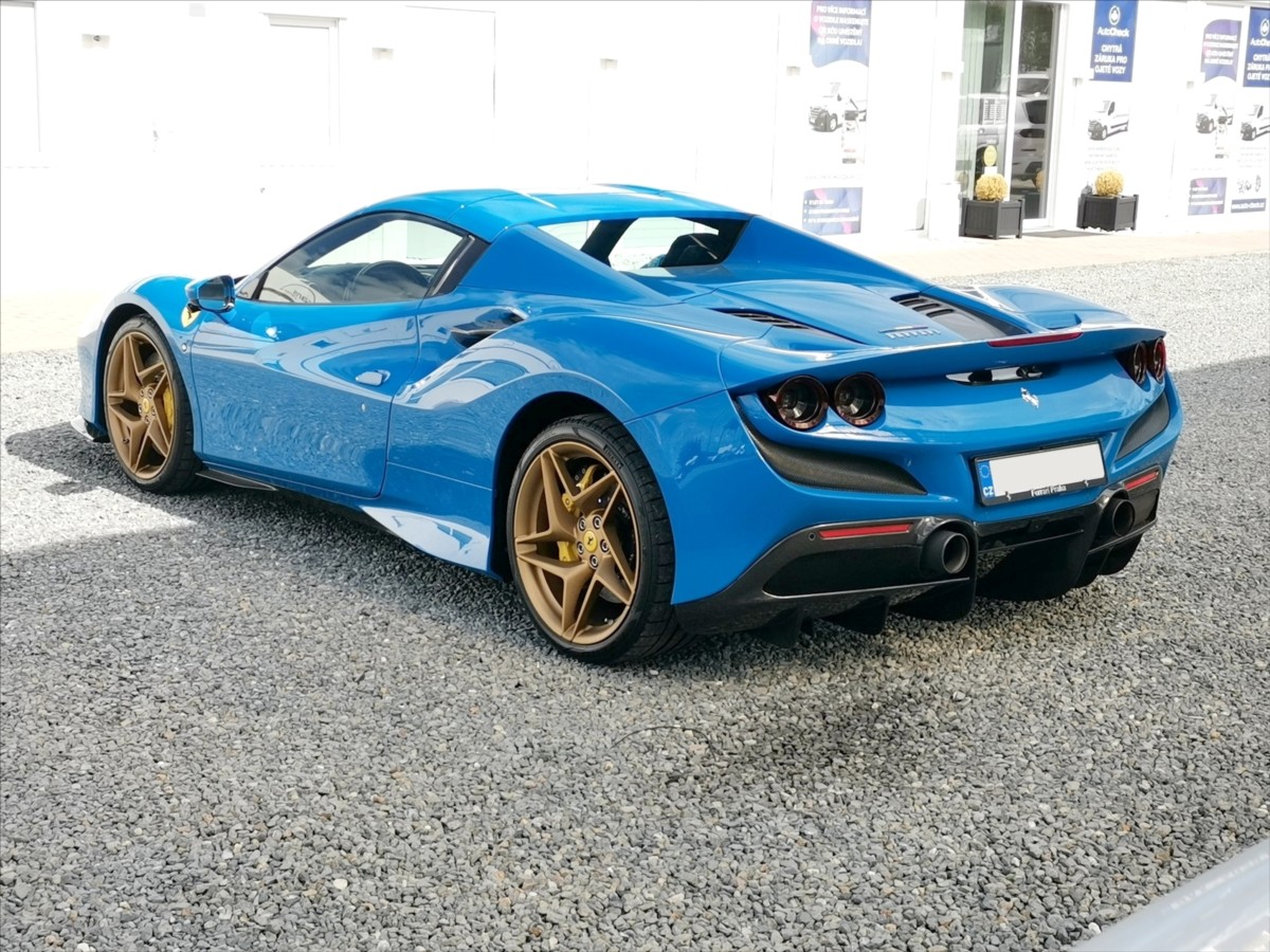 Ferrari F8