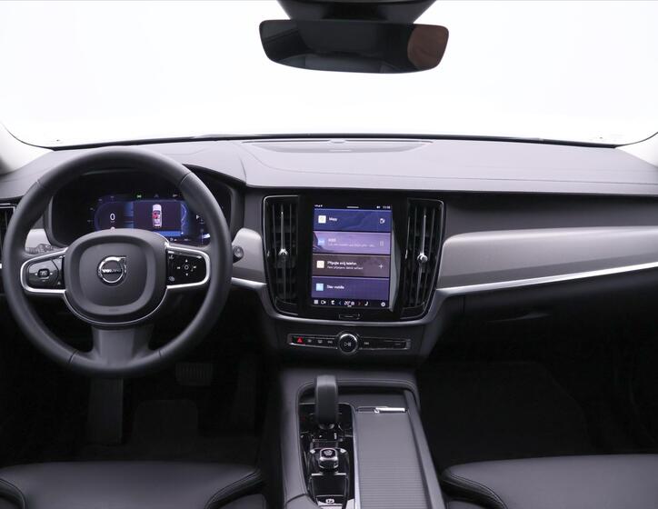 Volvo V90 37