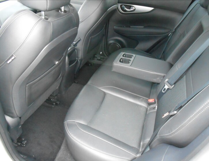 Nissan Qashqai 9