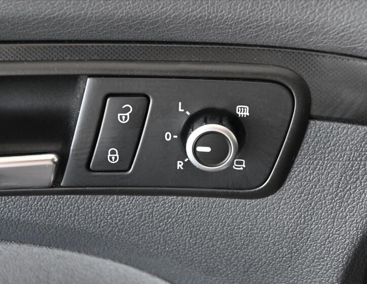 Volkswagen Touran 23