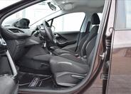 Peugeot 208 15