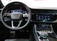 Audi RS Q8 30