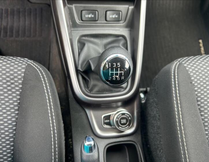 Suzuki Vitara 15