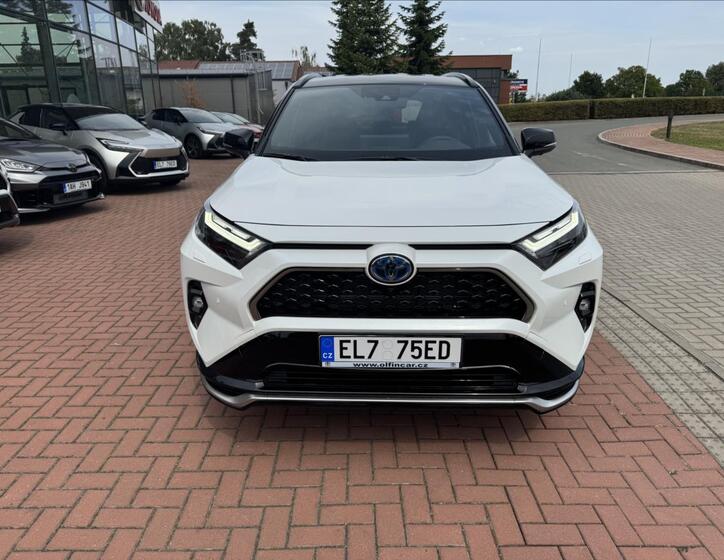 Toyota RAV4 2