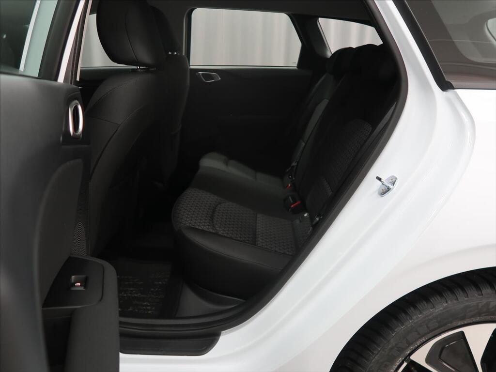 KIA Ceed 10