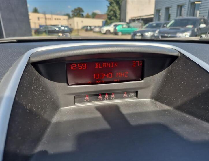 Peugeot 207 15