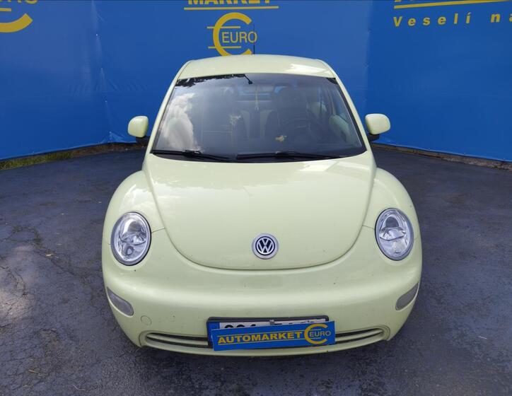 Volkswagen New Beetle 2